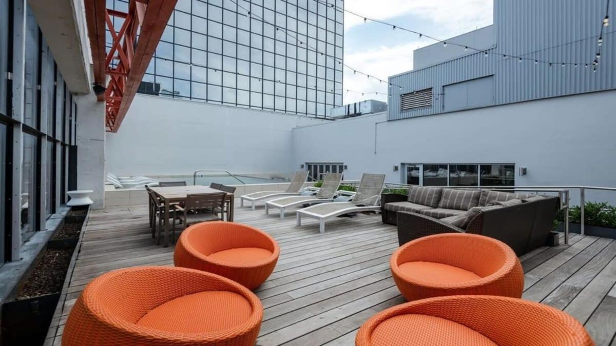 22Nd Fl Bold Cozysuites With Pool, Gym Dallas Esterno foto